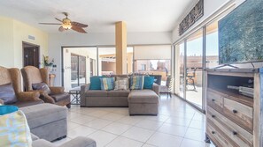 Condo, Multiple Beds, Balcony, Ocean View (Sonoran Sun SW 908) | Living area - Sonoran Sun V (Puerto Peñasco)