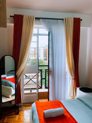 1 bedroom, iron/ironing board, travel crib, internet