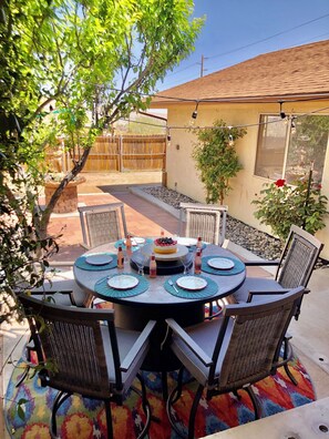 Outdoor dining