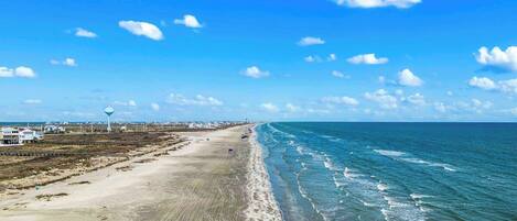 Ubicación a pie de playa, tumbonas y toallas de playa