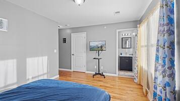 3 Schlafzimmer, Bügeleisen/Bügelbrett, WLAN, Bettwäsche