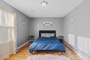 3 chambres, fer et planche à repasser, Wi-Fi, literie fournie