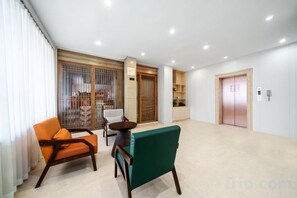 Unclassified image, 5 of 10, button - Shanghai Red Carp Business Hotel (Zhujiajiao Scenic Area Ancient Town) (Shanghai)