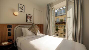 Classic-Einzelzimmer, Stadtblick | Zimmersafe, Schreibtisch, Verdunkelungsvorhänge, schallisolierte Zimmer