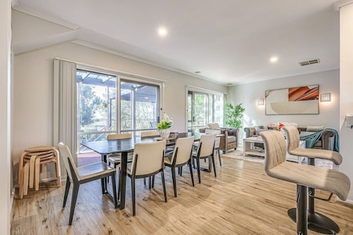 StayAU Gorgeous 5BR Pet Friendly Home near Geelong
