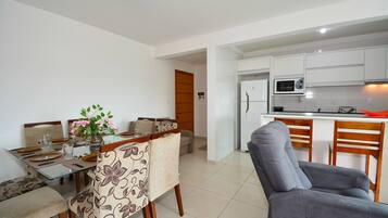 Apartment | Dining