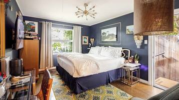 1 bedroom, iron/ironing board, free WiFi, bed sheets