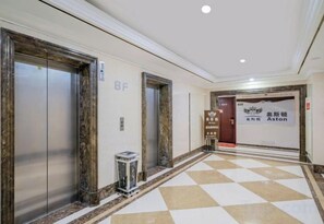 Unclassified image, 5 of 8, button - Wanda Plaza Aoston Apartment (Jiangmen Huiyue Darong City Branch) (Jiangmen)