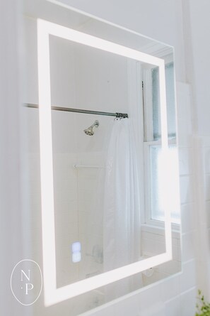 Hårtørrer, håndklæder, Sæbe, Shampoo
