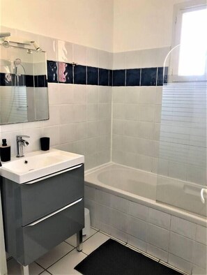 Hair dryer - Beautiful apartment with small garden (Hyères)