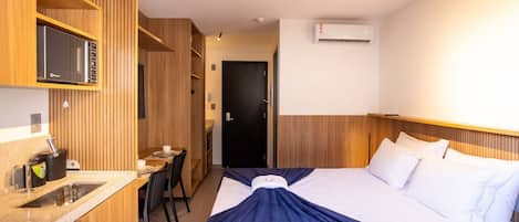 Appartement | Espace de travail pour ordinateurs portables, accĂšs au Wi-Fi (inclus)