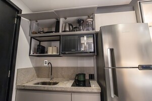 Apartamento | Cozinha privada | Geladeira, micro-ondas, liquidificador