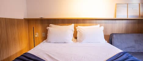 Apartment | Laptop workspace, free WiFi, bed sheets