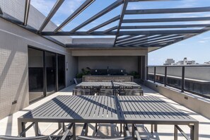Outdoor dining - Beach Haus by Carpediem (João Pessoa)