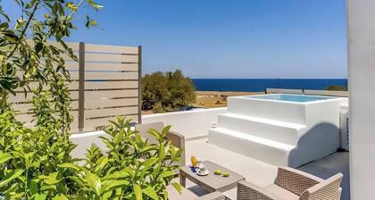 Luxury Sea View Suite with Hot Tub