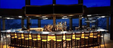 Bar (en la propiedad)