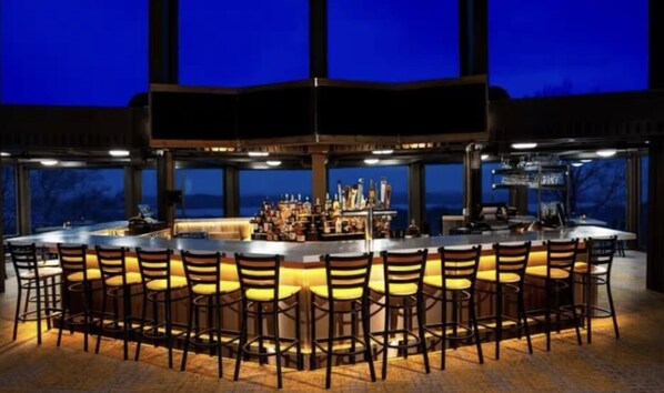 Bar (on property) - Ski Lodge w Pool/HotTub/Golf & Beach Club Access! (Bellaire)