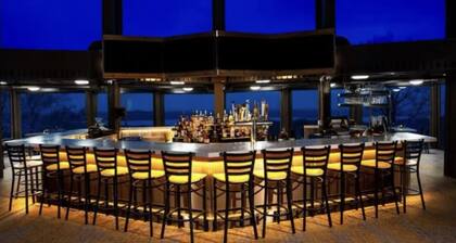 Ski Lodge w Pool/HotTub/Golf & Beach Club Access!