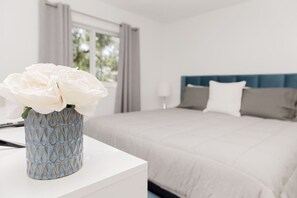 3 室のベッドルーム、アイロン / アイロン台、旅行用ベビーベッド、WiFi (無料)