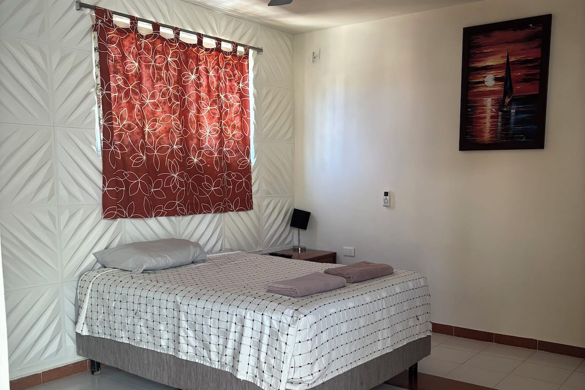 Habitació bàsica | 1 dormitori i wifi gratuïta