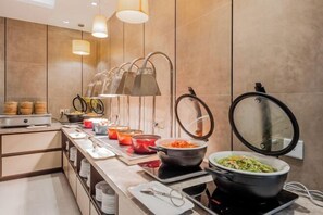 Restaurant - Motel (Shanghai Lujiazui Yushan Road Yuanshen Sports Center) (Shanghai)