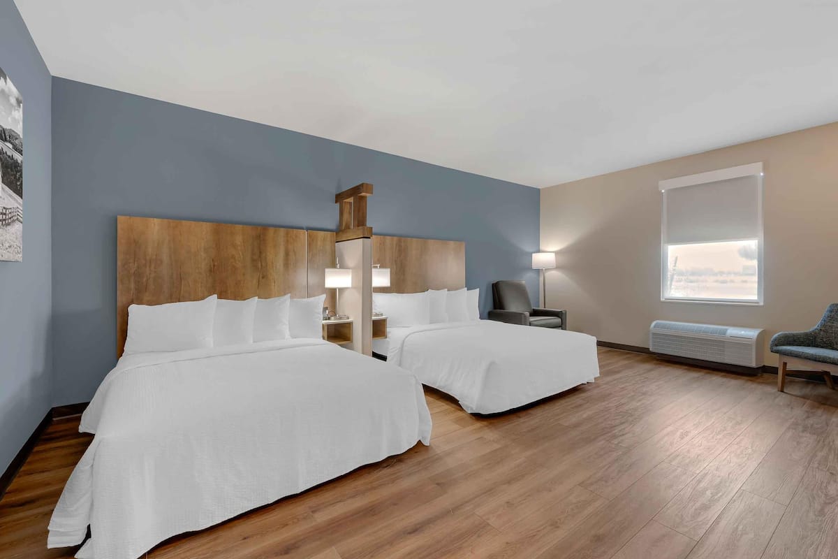 1 bedroom, premium bedding, iron/ironing board, WiFi