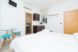 Fer et planche à repasser, Wi-Fi, draps fournis