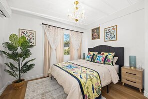 4 dormitorios, caja fuerte, tabla de planchar con plancha y wifi