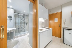 Towels - TIRADORS 1 · Monthly Studio in Born with balcony (Barcelona)