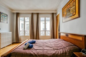 2 chambres, fer et planche à repasser, accès Internet, draps fournis