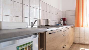 Căn hộ dành cho gia đình | Bếp riêng | Tủ lạnh, bếp nấu, ấm điện, ghế cao cho trẻ em