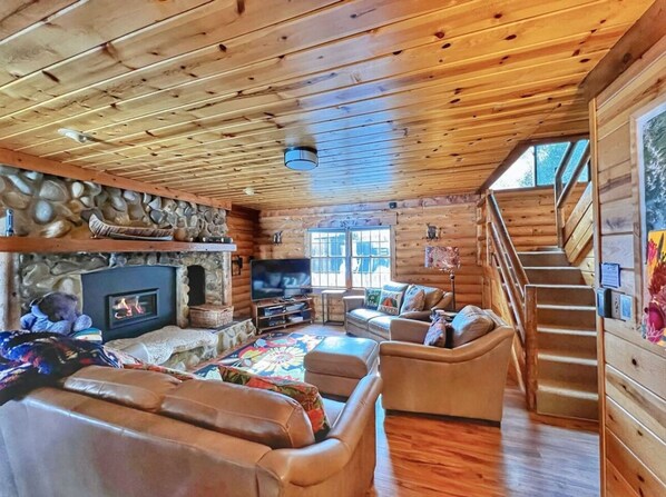 スマートテレビ、暖炉