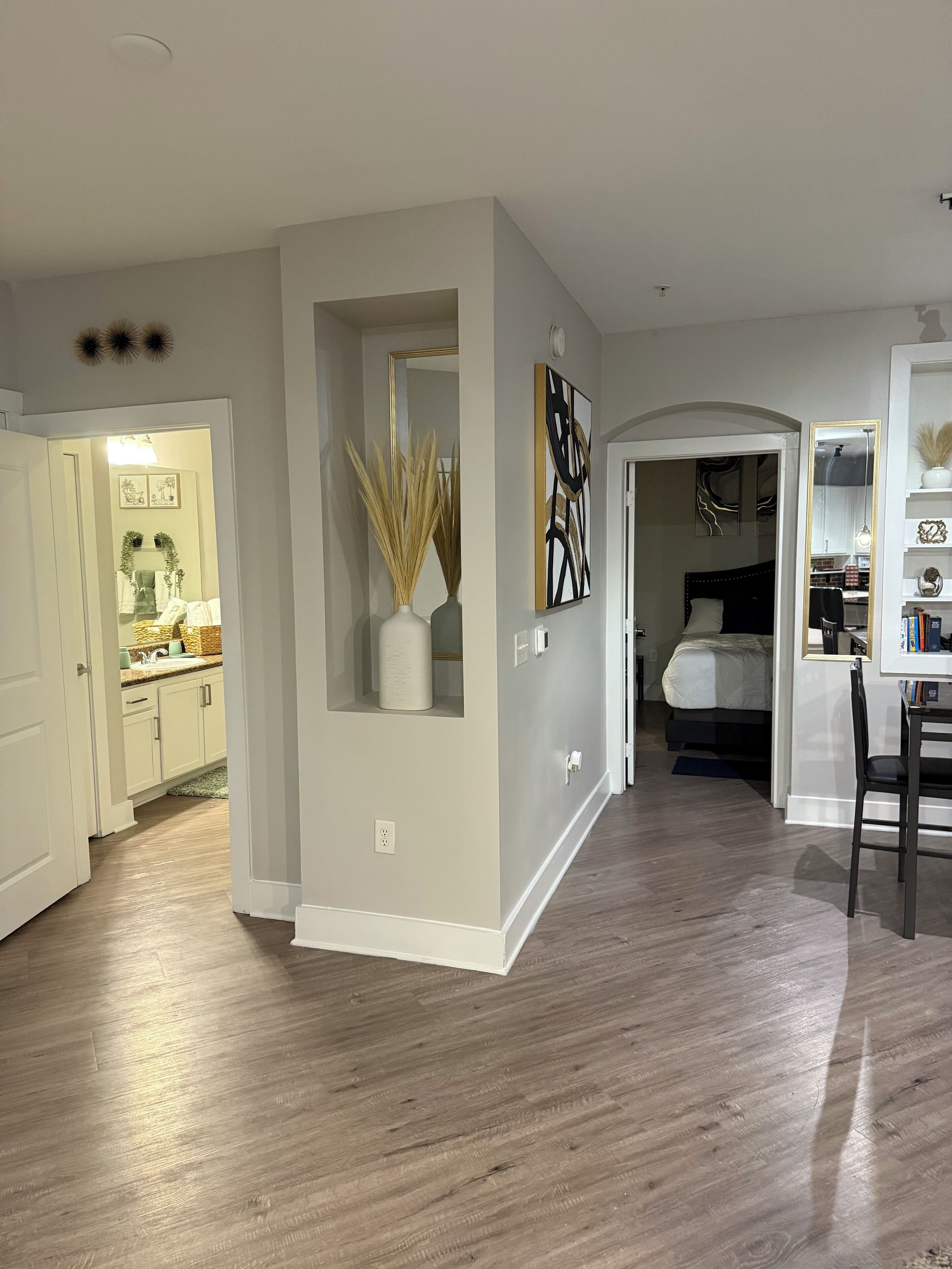 1 slaapkamer, een strijkplank/strijkijzer, wifi, beddengoed