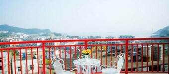 Lizhou Mountain Villa