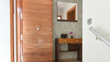 Villa, 3 Bedrooms, Terrace | Interior