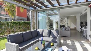 Villa, 3 Bedrooms, Terrace | Outdoor dining