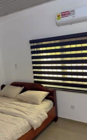 1 bedroom, iron/ironing board, WiFi - Feel Relaxation in Kwabenya a city near the gold mines of eastern Ghana (Accra)