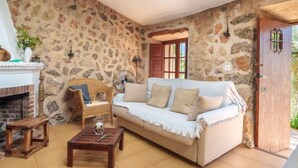 House, 2 Bedrooms | Living area - Global Es Seguers - By Global Rental Holidays 8982 (Fornalutx)