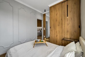 1 slaapkamer, een strijkplank/strijkijzer, gratis wifi, beddengoed