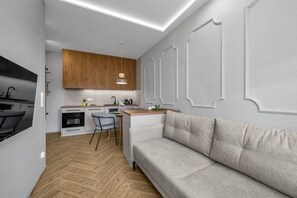 Smart TV - Stylish Wola Apartment - 30m2, Trams Nearby (Warszawa)