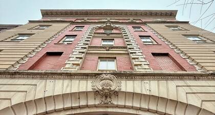 NEW Downtown Apartment w/ Free Parking! Walk to Orpheum, Fedex Forum, and Beale!