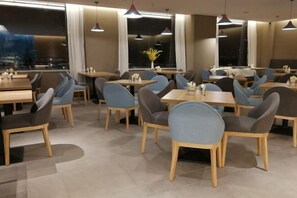 Restaurant - Homeinn · neo (Fushun Jiangjun Bridge Wanda Plaza) (Fushun)