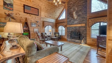 Smart TV, fireplace, DVD player, ping pong