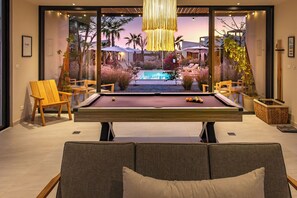 Spielezimmer