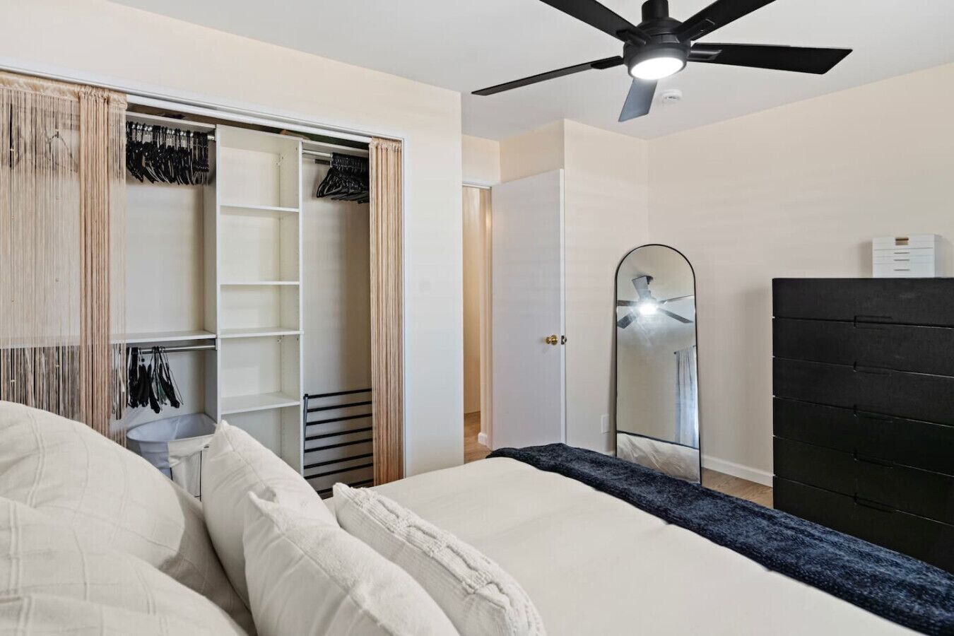 Desk, iron/ironing board, free WiFi, bed sheets