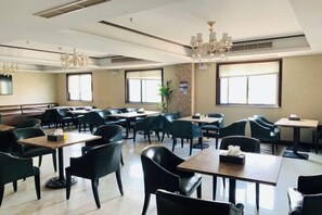Restaurant - Xingji Hotel (Tiantai)