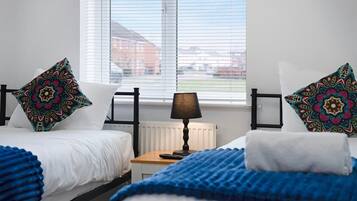 4 bedrooms, WiFi, bed sheets