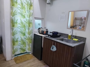 1 chambre, bureau, espace de travail pour ordinateur portable