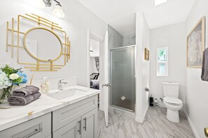 Bathroom - Orange Grove Farmhouse in Lake Elsinore (Lake Elsinore)
