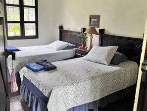 4 bedrooms, WiFi, bed sheets